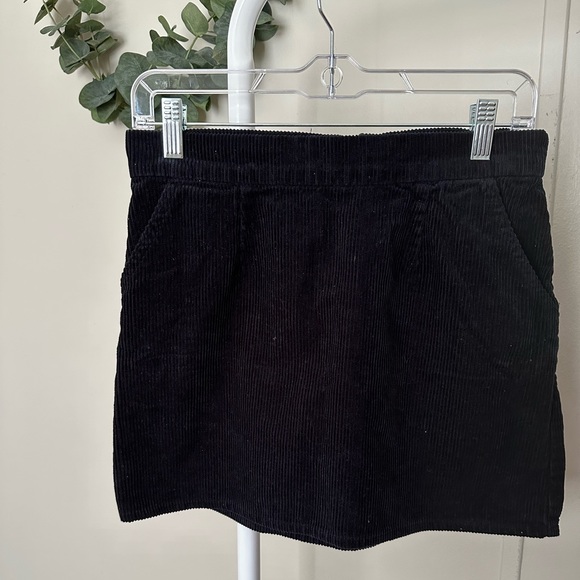 Xhilaration Black Corduroy Mini Skirt size small - Picture 1 of 6